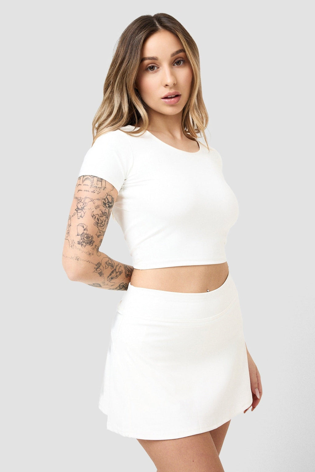 Maglia basic con cut out sulla schiena